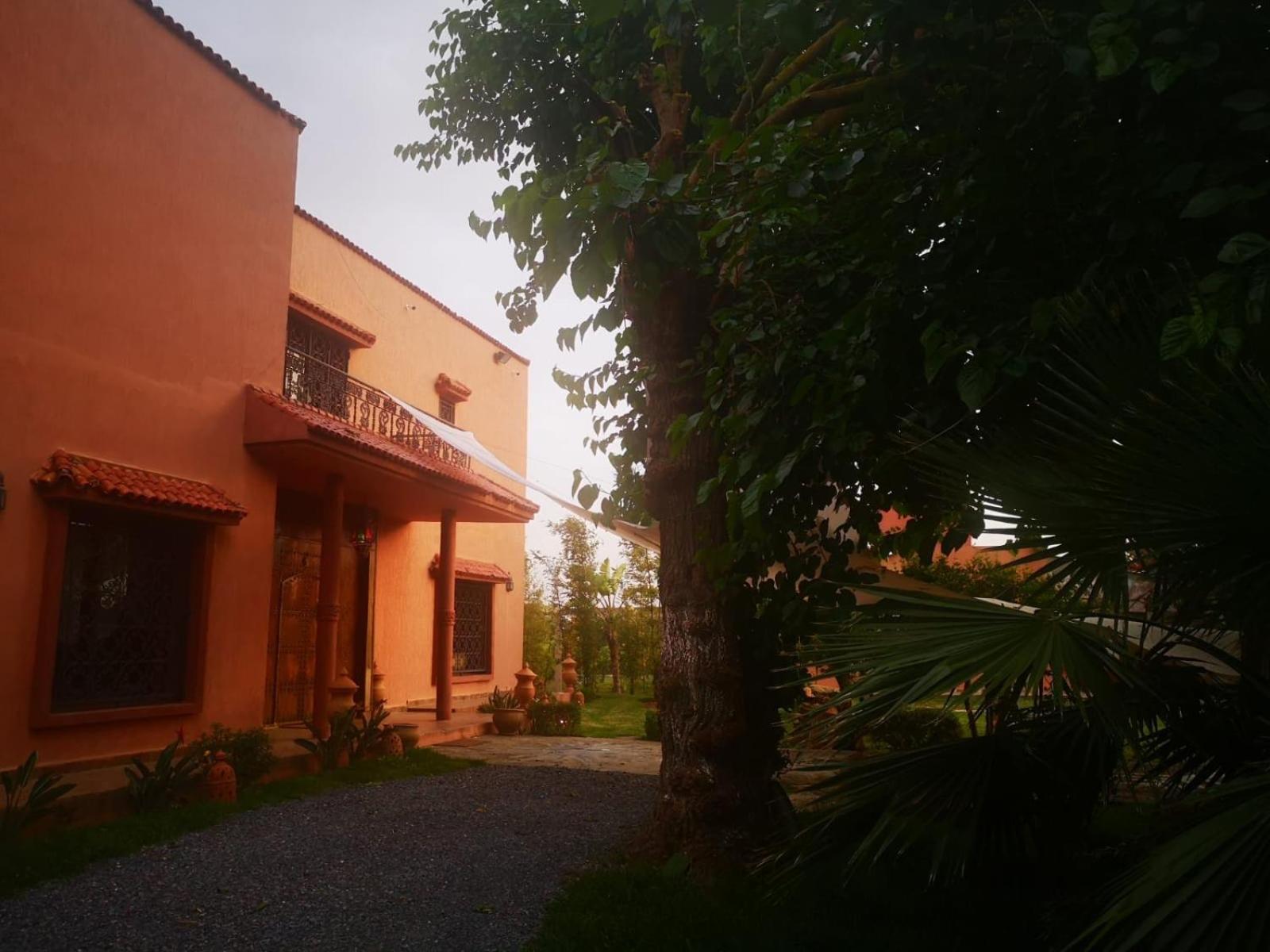 Palais D'Hotes Sale Exterior photo